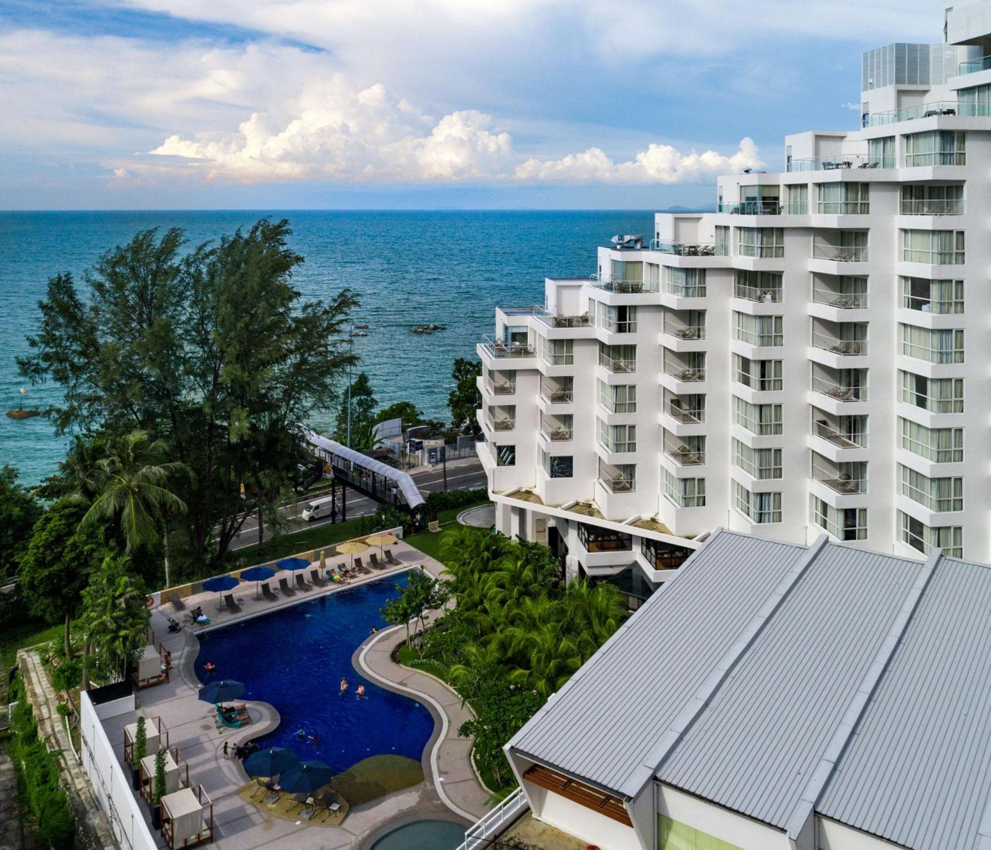 Doubletree Resort By Hilton Hotel Penang Бату-Феррінгі Екстер'єр фото